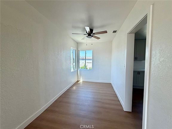 5th image of 1426 1/2 W 83rd St