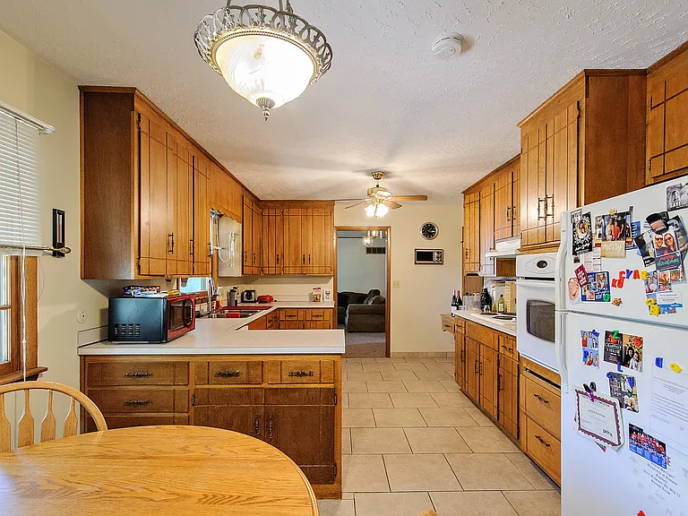 1410 W 21st St — Photo 12