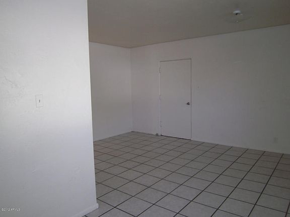 3rd image of 7561 N 27th Ave
