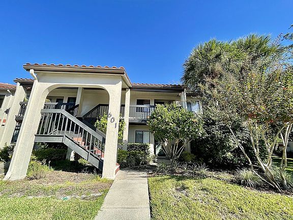 2nd image of 601 Gallery Dr APT 2