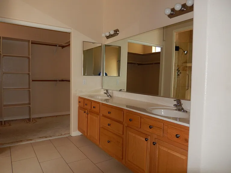 2071 Gene Autry Dr — Photo 5