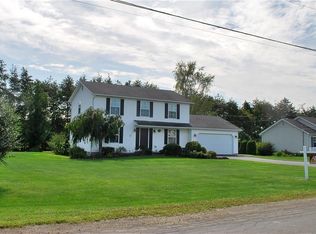 3860 Shepherd Rd, Williamson, NY 14589