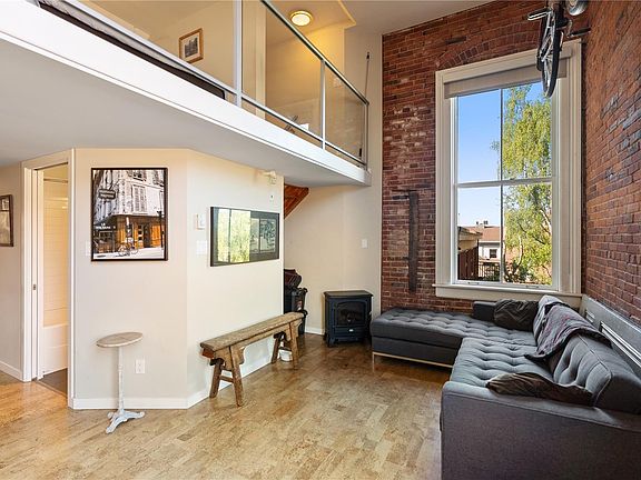 2nd image of 524 Yates St #309
