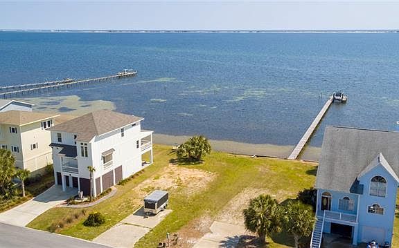 3rd image of 3559 Laguna Ct
