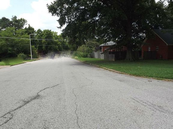 4th image of 1948 Saint James Dr