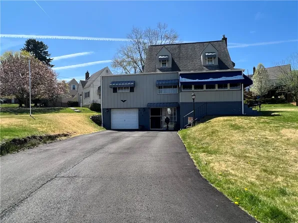 804 Valleyview Dr, Dravosburg, PA 15034