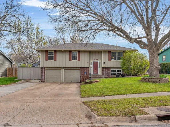 3424 SW Atwood Ave, Topeka, KS 66614