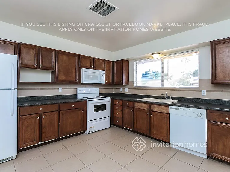 3333 W Maryland Ave — Photo 7
