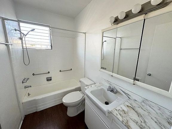 4th image of 7171 Lexington Ave APT 8