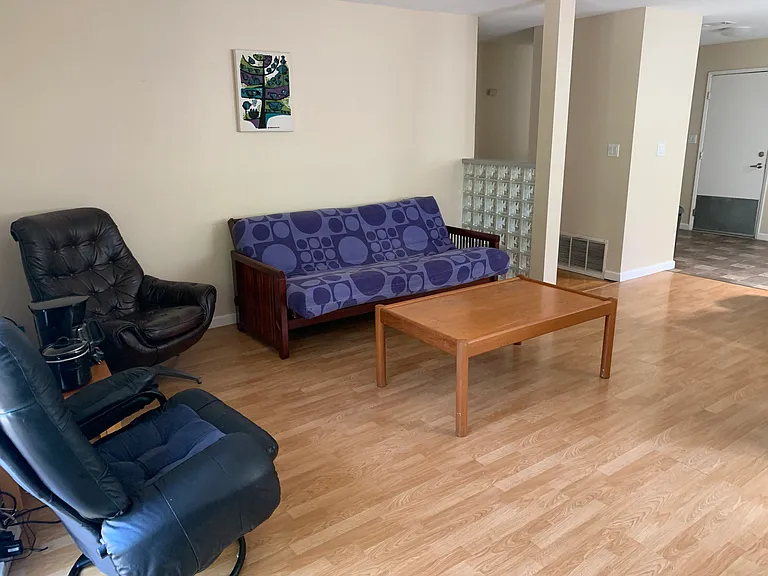 2419 Loyola Dr — Photo 9