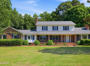 450 Davenport Farm Rd, Winterville, NC 28590