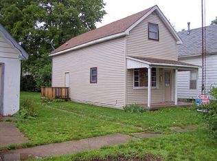 528 S Market St, Winamac, IN