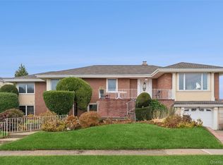 615 E State Street, Long Beach, NY 11561