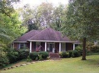 907 Lynn Cir, Tupelo, MS 38804