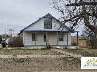 414 E Kansas St, Meade, KS 67864
