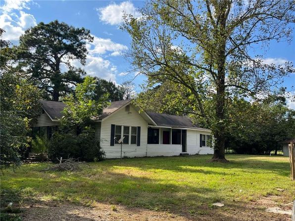 2245 Krist Ln, Pineville, LA 71360