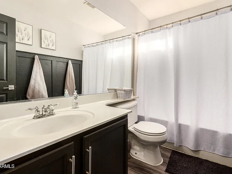 6609 W Johnson St — Photo 24