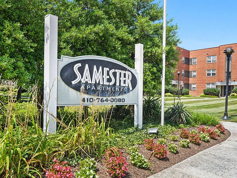 Samester Apartments — Photo 13