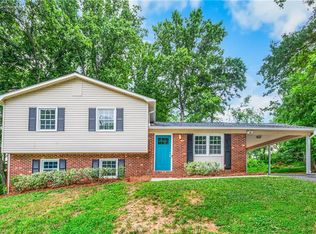 911 Chuppway Ct, Winston Salem, NC 27106