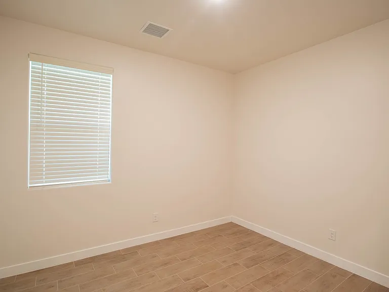 7006 Sentinel Ave — Photo 10