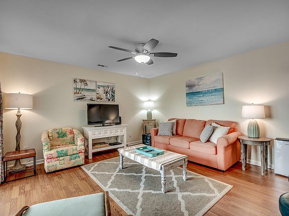 5th image of 618 N Waccamaw Dr. #B4
