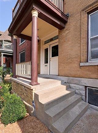 2nd image of 3861 Botanical Ave