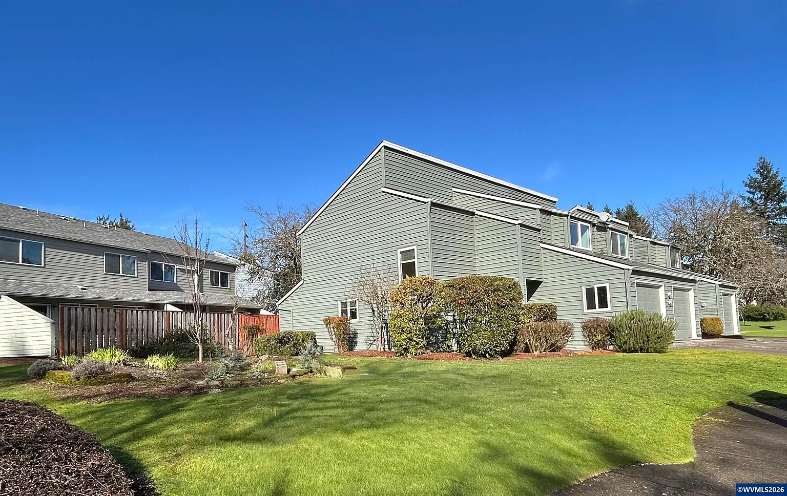 4139 NW Walnut Pl photo 1