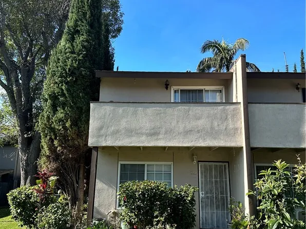 521 S Lyon St Unit 112, Santa Ana, CA 92701