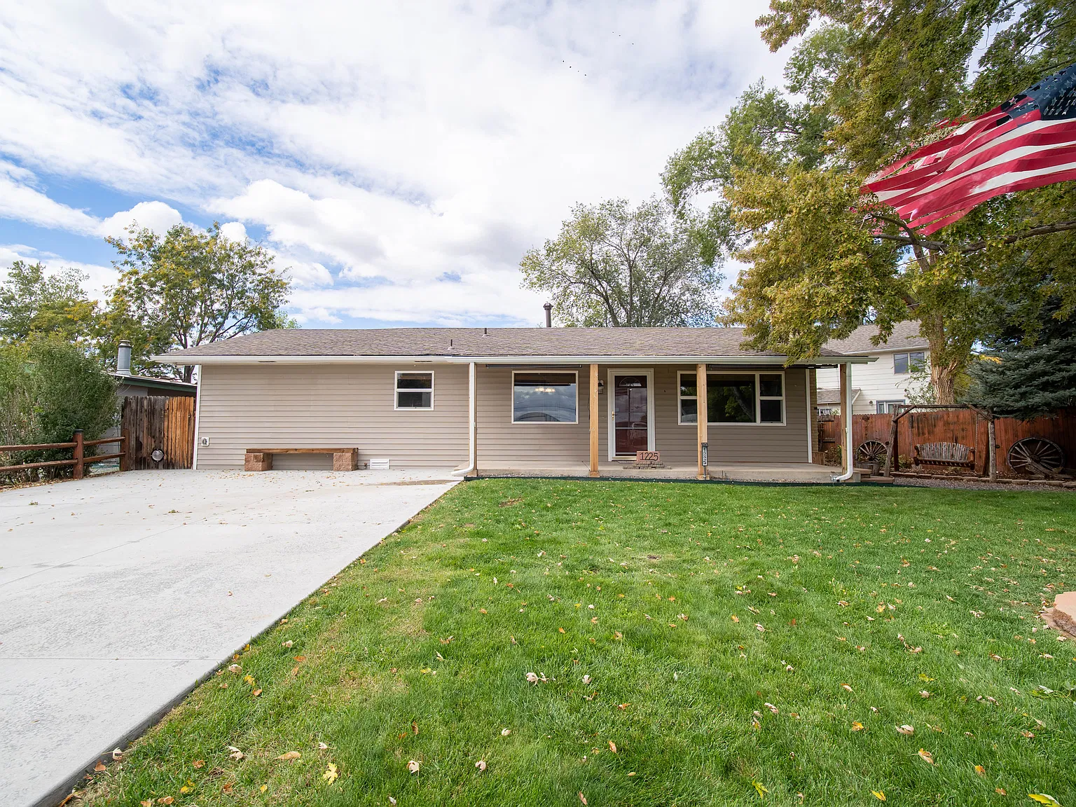 3 bed, 1.5 bath, 1316 sqft, $2,650 — Photo 1