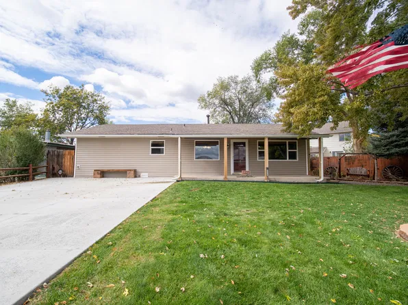 1225 N 4th St, Berthoud, CO 80513
