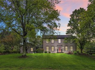 3950 Laurel Oak Cir, Murrysville, PA 15668