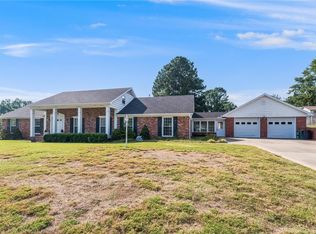 1409 E Oaks Manor Dr, Fayetteville, AR 72703