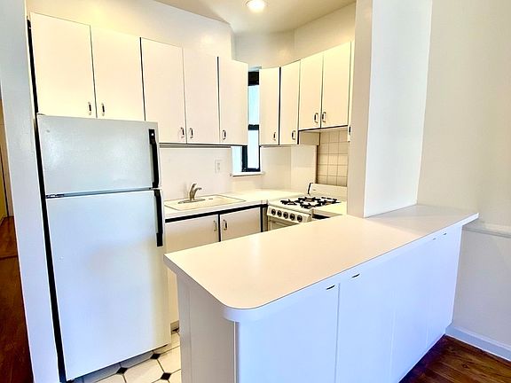 2nd image of 429 E 83rd St APT 5B