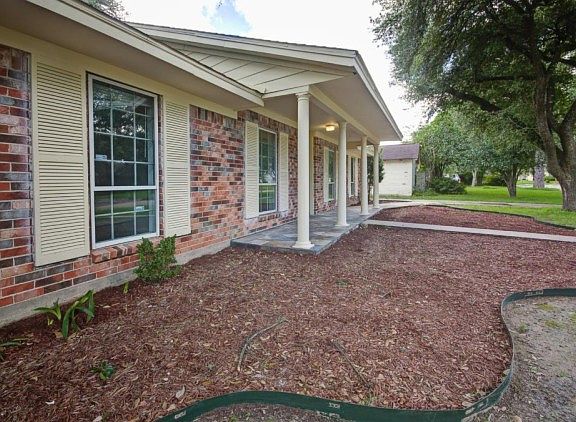3rd image of 5623 Sheraton Oaks Dr