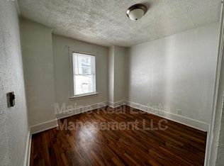 121 Allen St APT 1, Bangor, ME 04401