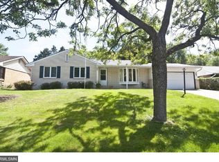 2546 Bittersweet Ln, Saint Paul, MN 55109