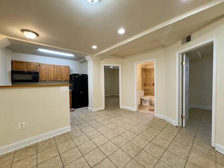 Apartments in Reservoir Hill, Baltimore, MD! — Photo 25