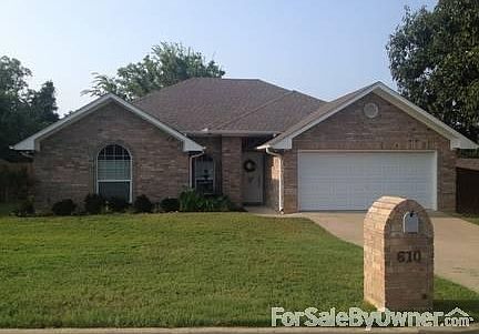 1st image of 610 William Dr