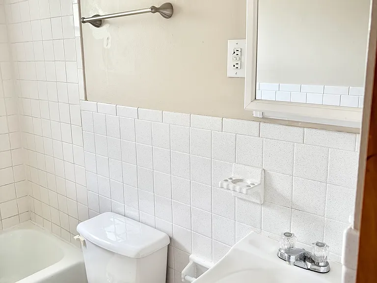 1400 Charles St #11 — Photo 9