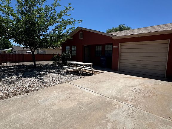 3rd image of 1041 Peach Ct SE