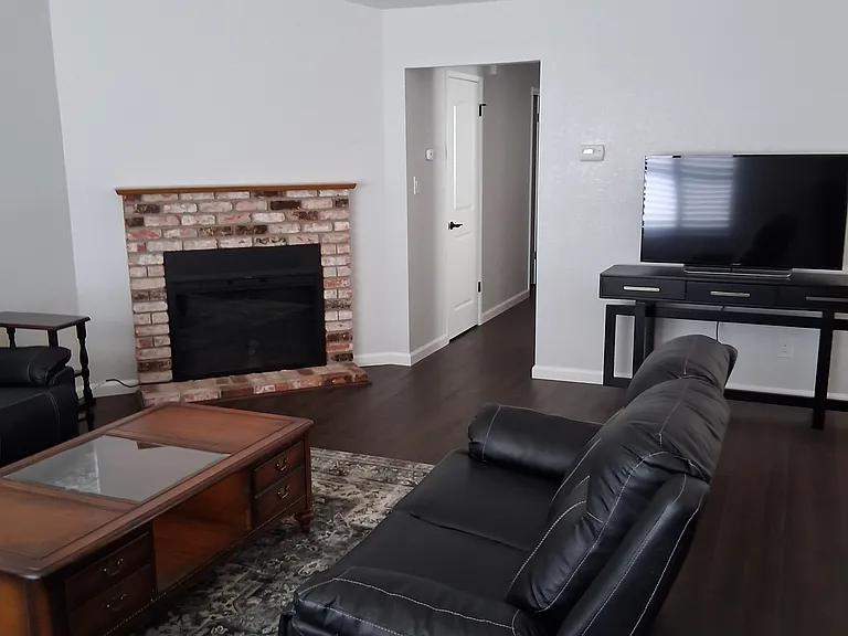 1917 Middelburg Ct — Photo 5