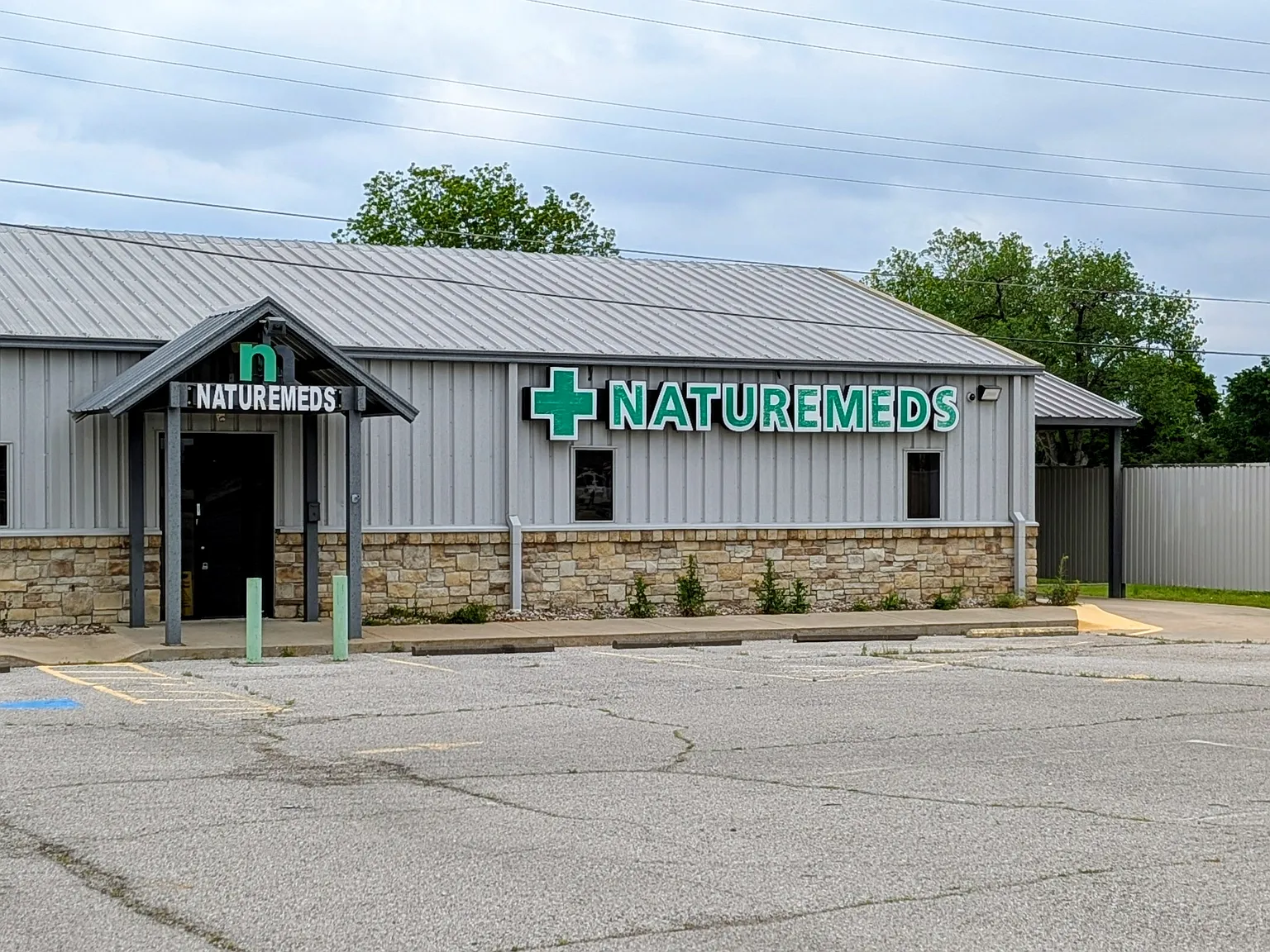 Commercial Retail Space — Photo 2