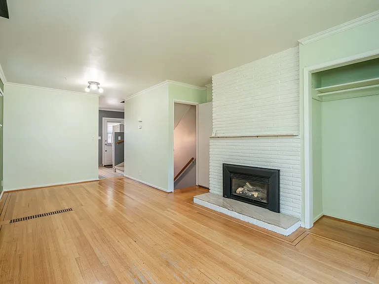 5885 Main St — Photo 8