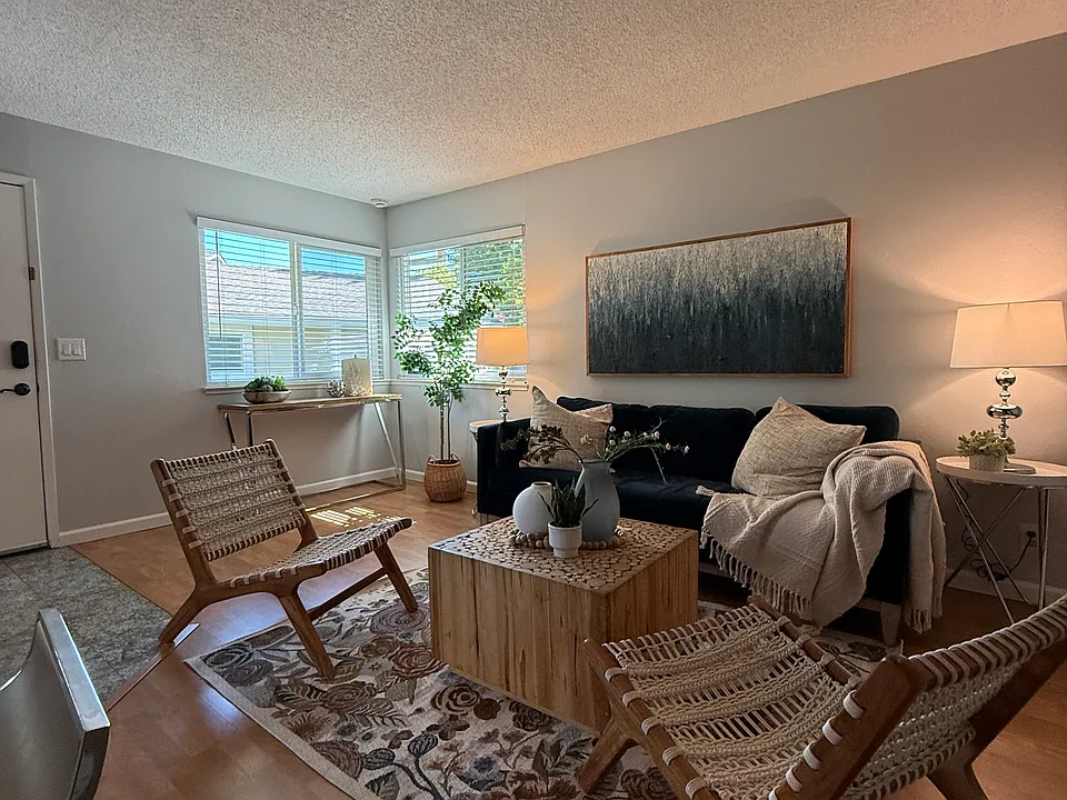 2331 Saidel Dr #4