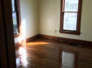 711 Grand Ct, Davenport, IA