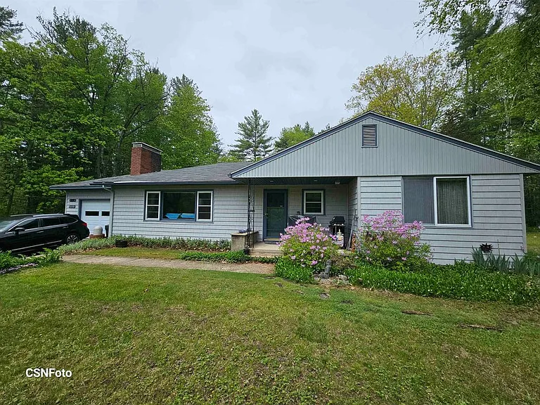 69 Piscataqua Rd — Photo 1