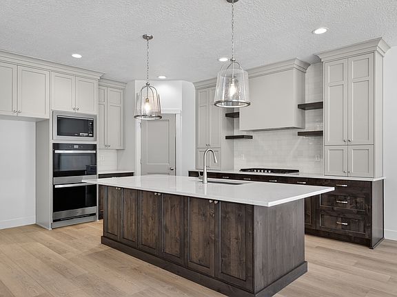 5th image of 79 W Glen Way #101