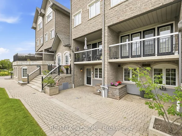 1995 Royal Rd #115, Pickering, ON L1V 6V9