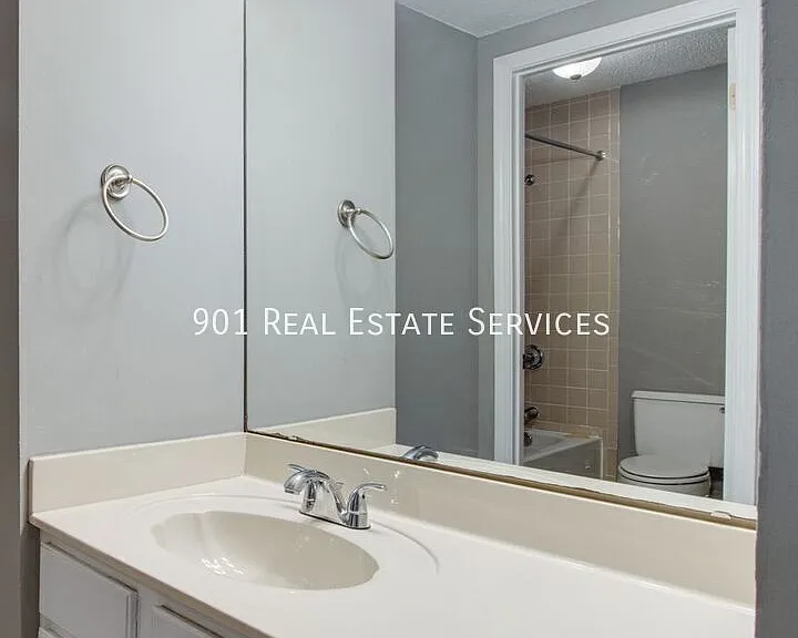 109 N Main St #501 — Photo 12