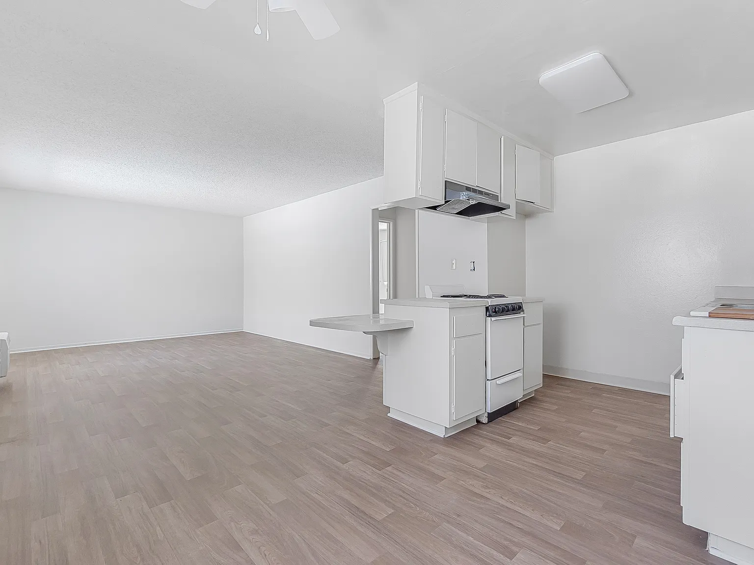 Osage Apartments — Photo 2